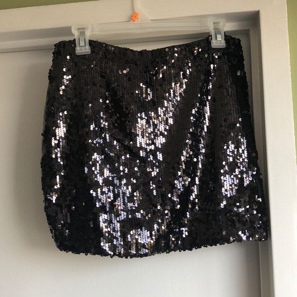Ark & Co Dresses & Skirts - Black sequin mini skirt